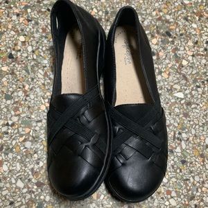 Clarks black flats size 8